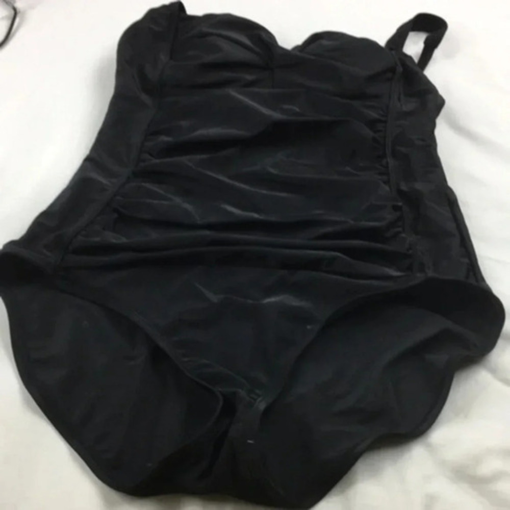 Joslyn smith swim wear 8